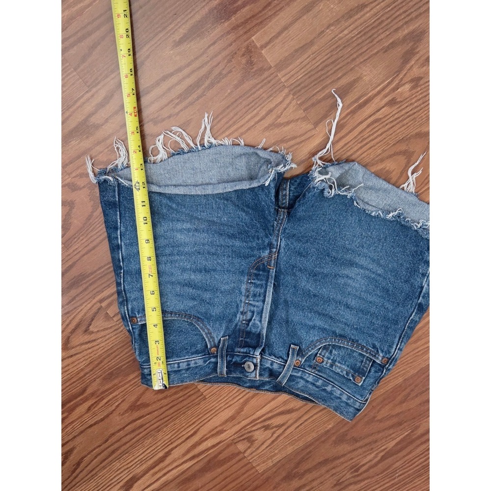 Levis 501 Original High Rise Denim Shorts Medium Wash Cut Off Blue W27 - Picture 2 of 8